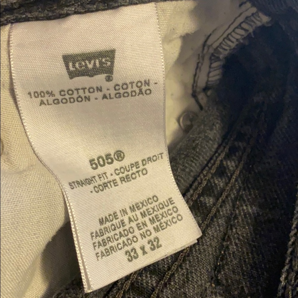 Black Levi’s Mom Jean - Picture 8 of 8